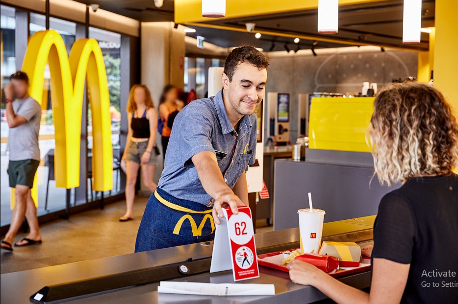 McDonald Employee Compensation Top Employee Benefits and Perks