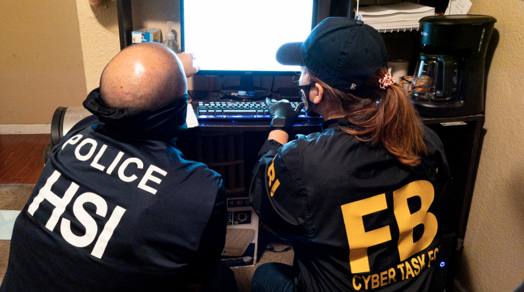 The FBI and the Police Investigating Crime in the US to prevent online Scams